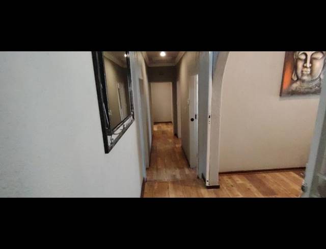 4 BEDROOM HOUSE FOR SALE IN OAKDENE